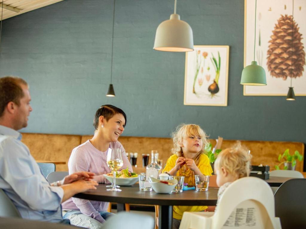 Landal Shjlandet Hotell Gjern Eksteriør bilde